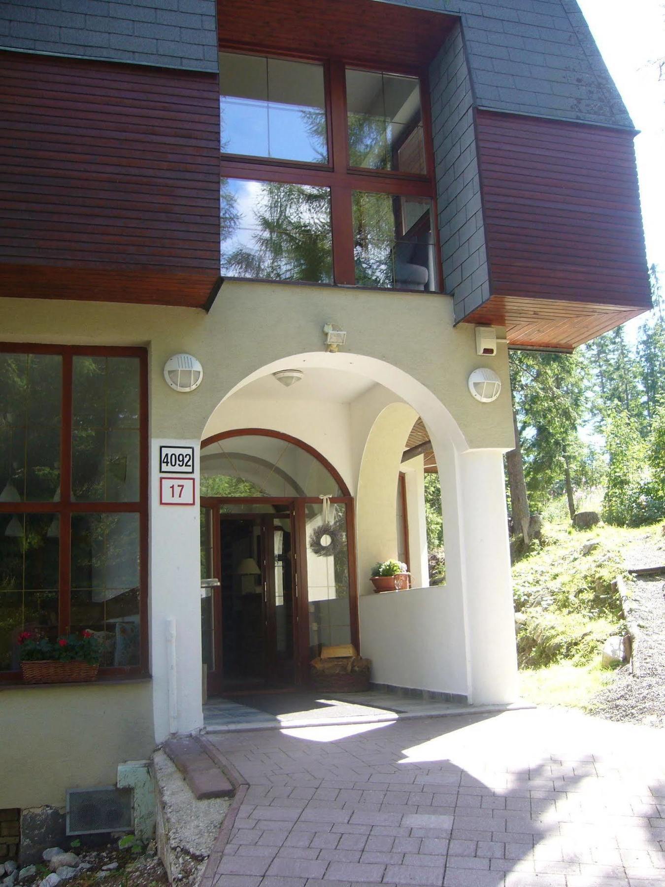 Pleso 3*